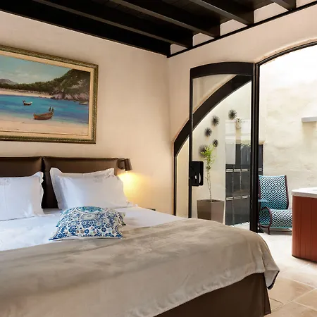 Allegory Boutique Hotelli 4*